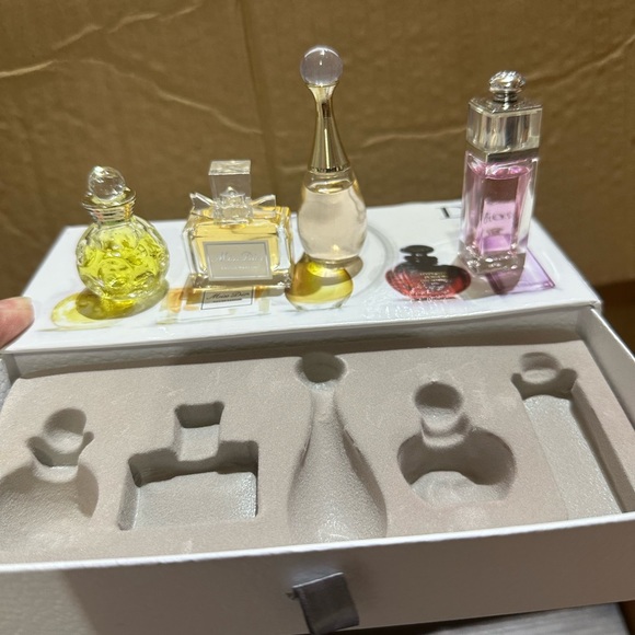 mini perfume - Picture 3 of 4